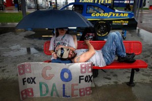 NASCAR fans staying dry during the Daytona 500